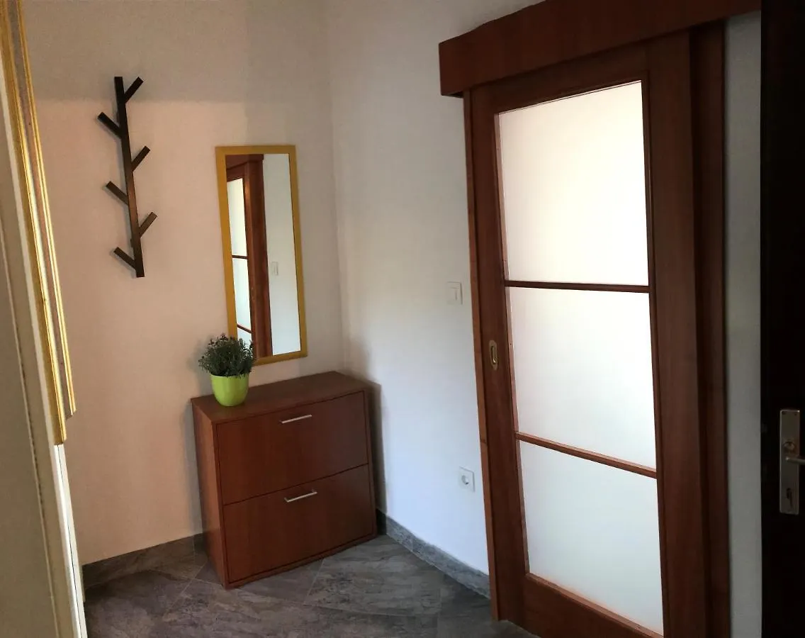 Viva Jadranovo Apartment 0*,  Croatia