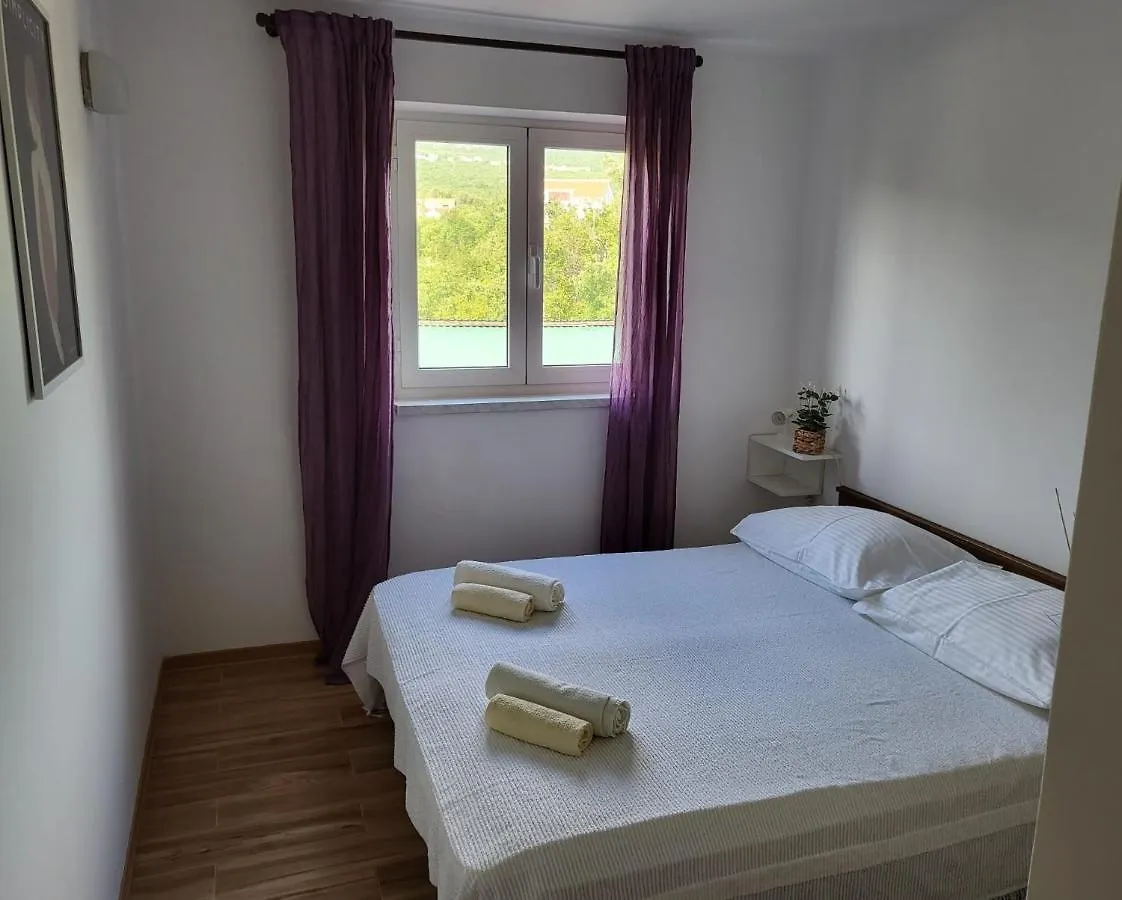 Viva Jadranovo Apartment